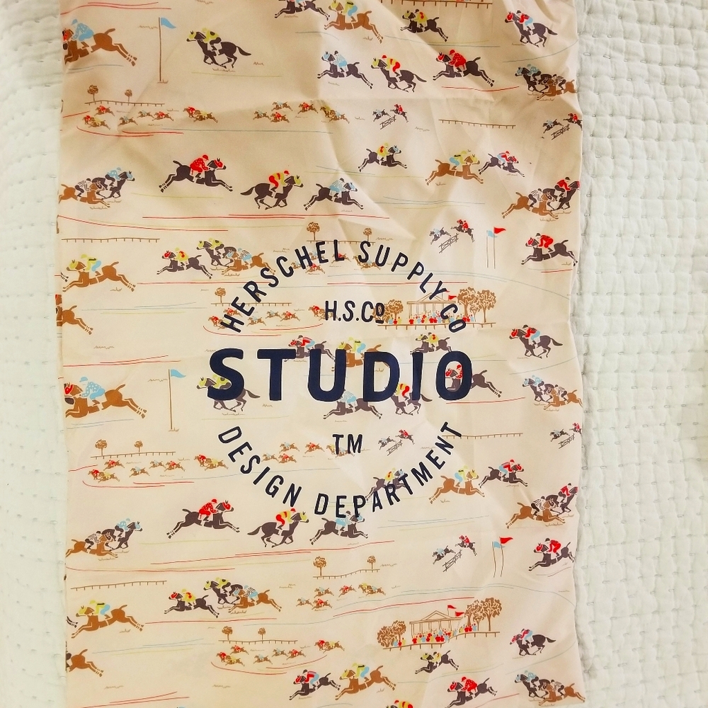 Herschel Duffle Cover